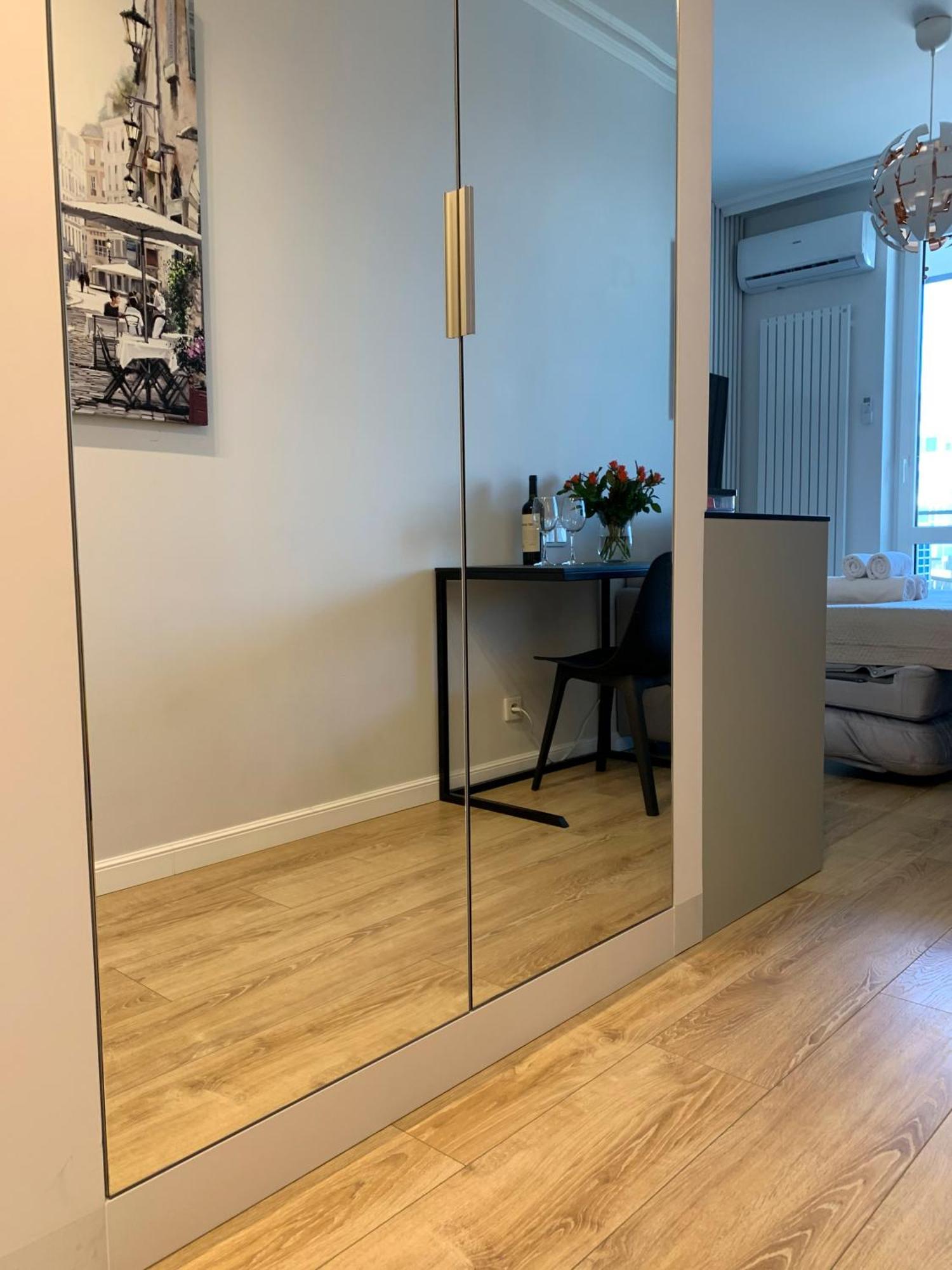 Warsaw Home Suites Eksteriør billede